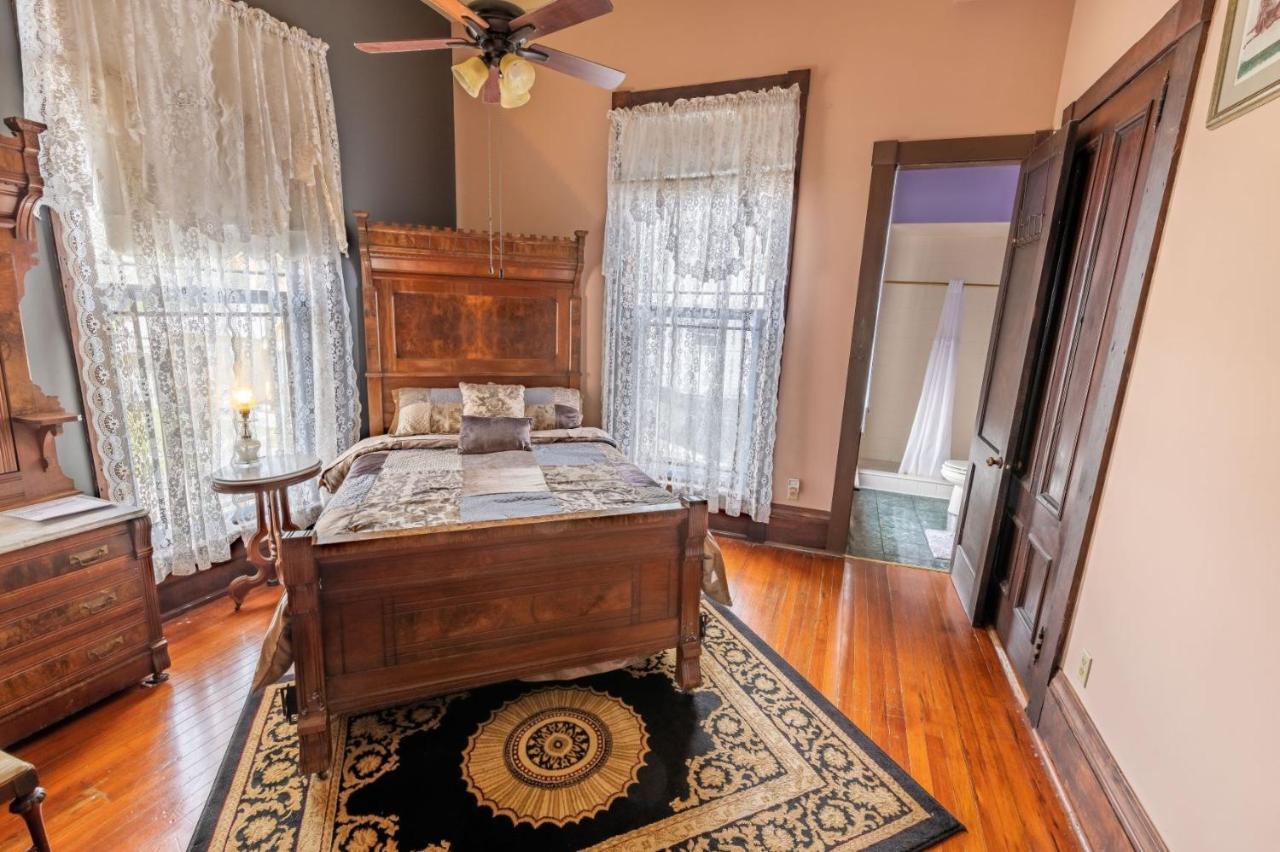 Grand Gables Inn Palatka Bagian luar foto
