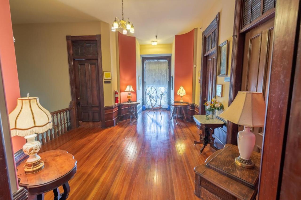 Grand Gables Inn Palatka Bagian luar foto