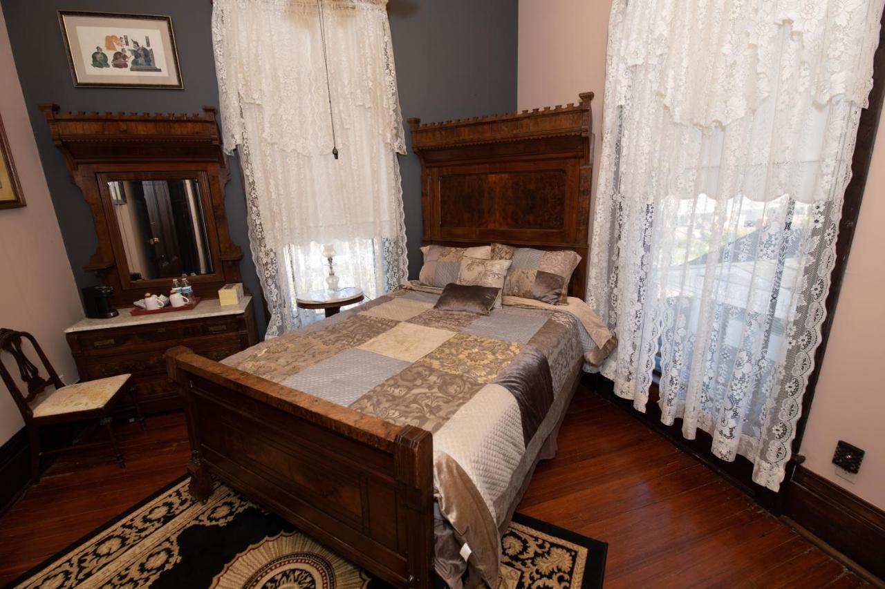 Grand Gables Inn Palatka Bagian luar foto